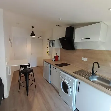 Apartment Le 6 St Caprais Wifi Et Parking Prive